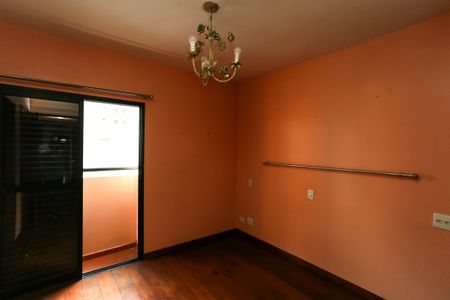 Apartamento à venda com 176m², 4 quartos e 4 vagas Apartamento à venda com 176m², 4 quartos e 4 vagasSuíte