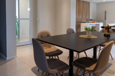 Apartamento para alugar com 67m², 2 quartos e 1 vaga Apartamento para alugar com 67m², 2 quartos e 1 vagaÁrea comum - Salão de festas