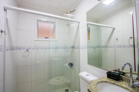 Apartamento à venda com 70m², 2 quartos e 2 vagasBanheiro social