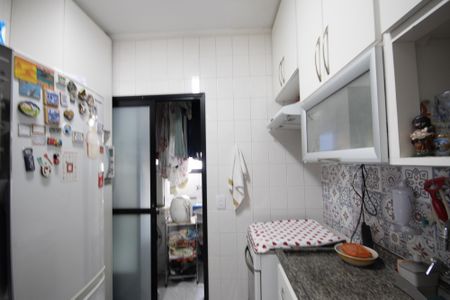 Apartamento à venda com 69m², 2 quartos e 2 vagasCozinha