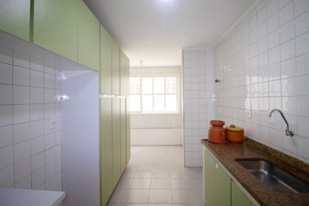 Apartamento à venda com 96m², 2 quartos e 1 vagaCozinha