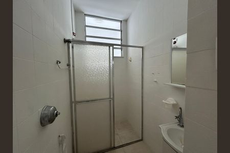 Casa à venda com 90m², 2 quartos e 1 vagaBanheiro 1
