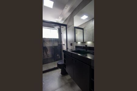 Casa de condomínio à venda com 364m², 4 quartos e 4 vagasBanheiro da Suíte 2