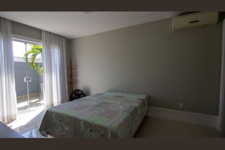 Casa de condomínio à venda com 364m², 4 quartos e 4 vagasSuíte 3