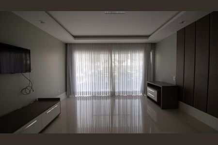 Casa de condomínio à venda com 364m², 4 quartos e 4 vagasSuíte 1