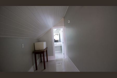 Casa de condomínio à venda com 364m², 4 quartos e 4 vagasCloset da Suíte 4