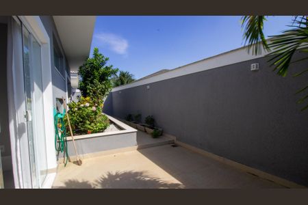 Casa de condomínio à venda com 364m², 4 quartos e 4 vagasSacada da Suíte 3