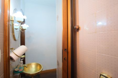 Casa à venda com 120m², 3 quartos e 1 vagaLavabo