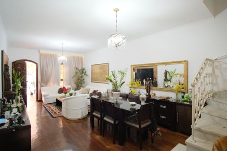 Casa à venda com 120m², 3 quartos e 1 vagaSala