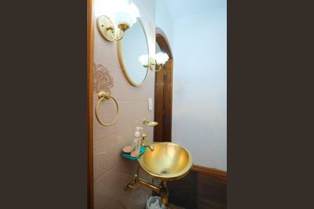 Casa à venda com 120m², 3 quartos e 1 vagaLavabo