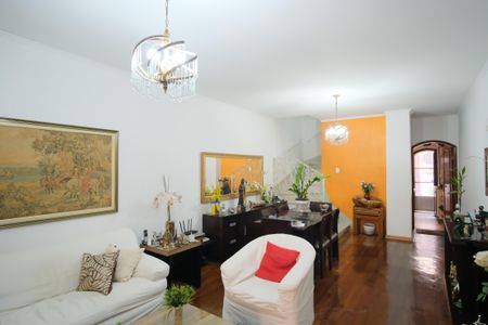 Casa à venda com 120m², 3 quartos e 1 vagaSala