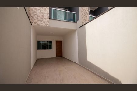 Casa à venda com 110m², 3 quartos e 2 vagasGaragem