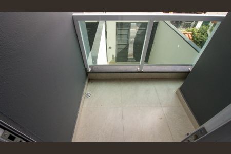 Casa à venda com 110m², 3 quartos e 2 vagasVaranda - Quarto 3