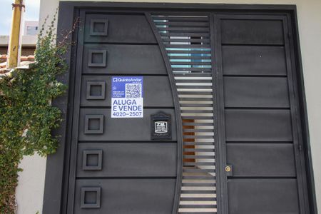 Casa à venda com 110m², 3 quartos e 2 vagasPlaca