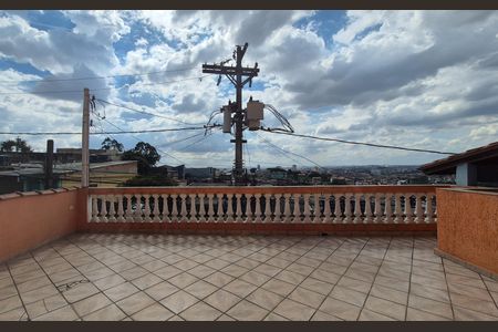 Casa à venda com 168m², 2 quartos e 1 vagaVista