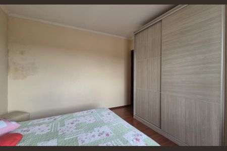 Casa à venda com 168m², 2 quartos e 1 vagaQuarto