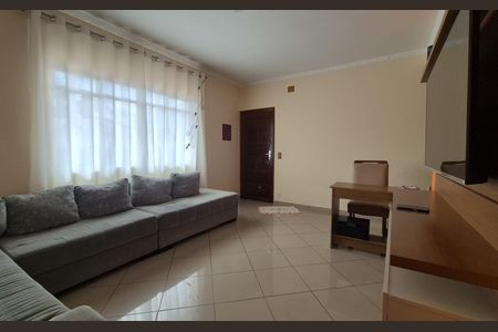 Casa à venda com 168m², 2 quartos e 1 vagaSala