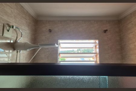 Casa à venda com 168m², 2 quartos e 1 vagaBanheiro