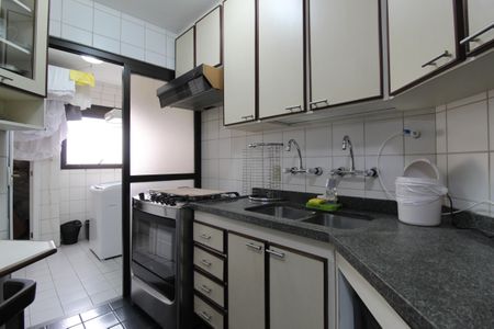 Apartamento para alugar com 120m², 3 quartos e 2 vagasCozinha e Área de Serviço