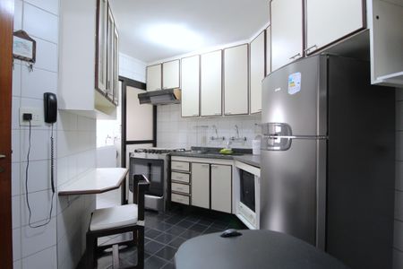 Apartamento para alugar com 120m², 3 quartos e 2 vagasCozinha e Área de Serviço