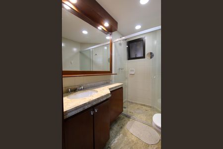 Apartamento para alugar com 120m², 3 quartos e 2 vagasBanheiro Social