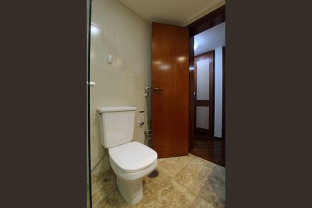 Apartamento para alugar com 120m², 3 quartos e 2 vagasBanheiro Social