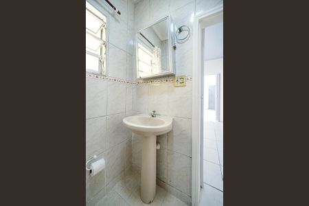 Casa de condomínio para alugar com 90m², 2 quartos e sem vaga Casa de condomínio para alugar com 90m², 2 quartos e sem vagaBanheiro da Suíte
