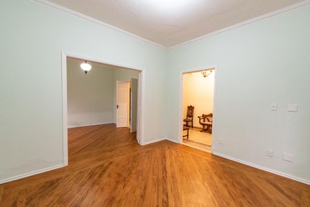 Casa para alugar com 350m², 3 quartos e 1 vagaSala