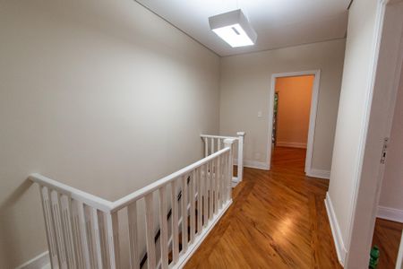 Casa para alugar com 350m², 3 quartos e 1 vagaHall dos quartos