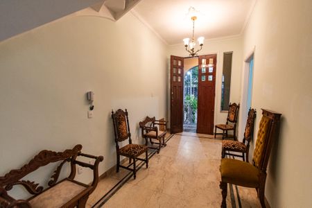 Casa para alugar com 350m², 3 quartos e 1 vagaHall de entrada