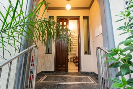 Casa para alugar com 350m², 3 quartos e 1 vagaEntrada