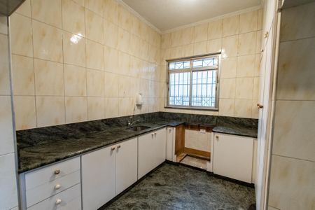 Casa para alugar com 350m², 3 quartos e 1 vagaCozinha