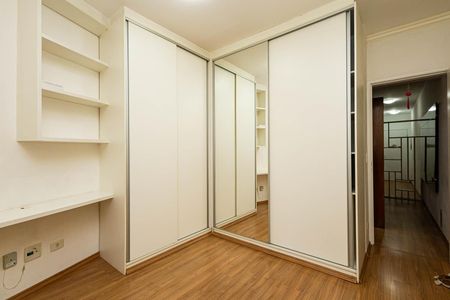 Apartamento à venda com 42m², 1 quarto e 1 vagaQuarto