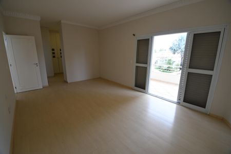 Casa de condomínio para alugar com 420m², 4 quartos e 4 vagasSuíte 4