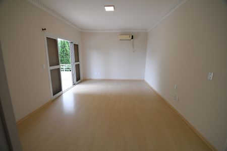 Casa de condomínio para alugar com 420m², 4 quartos e 4 vagasSuíte 4