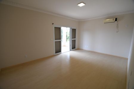 Casa de condomínio para alugar com 420m², 4 quartos e 4 vagasSuíte 4