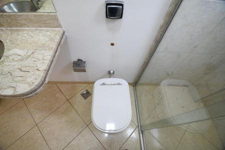 Casa de condomínio para alugar com 420m², 4 quartos e 4 vagasBanheiro da Suíte 4