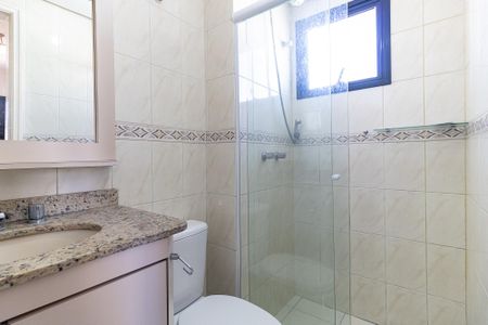 Apartamento à venda com 72m², 3 quartos e 2 vagasBanheiro da Suíte