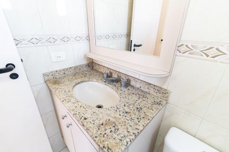 Apartamento à venda com 72m², 3 quartos e 2 vagasBanheiro da Suíte