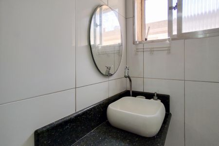 Apartamento para alugar com 75m², 2 quartos e 1 vagaBanheiro Social