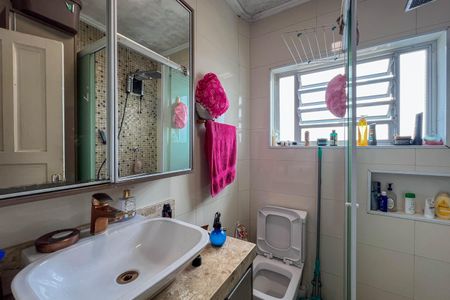 Casa à venda com 140m², 3 quartos e 1 vagaBanheiro