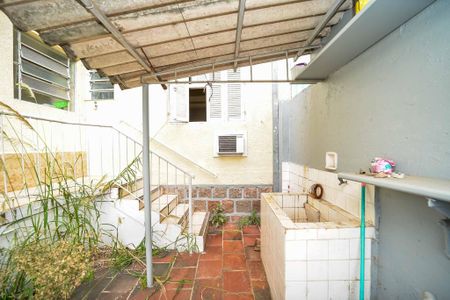 Casa à venda com 150m², 3 quartos e 2 vagas Casa à venda com 150m², 3 quartos e 2 vagasÁrea de Serviço