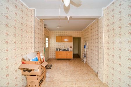 Casa à venda com 150m², 3 quartos e 2 vagas Casa à venda com 150m², 3 quartos e 2 vagasCozinha