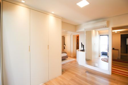 Apartamento à venda com 165m², 3 quartos e 3 vagasSuíte 1