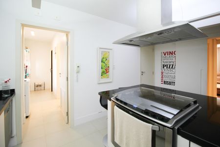 Apartamento à venda com 165m², 3 quartos e 3 vagasCozinha