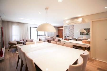 Apartamento à venda com 165m², 3 quartos e 3 vagasSala