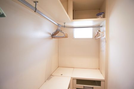 Apartamento à venda com 165m², 3 quartos e 3 vagasCloset da Suíte 2