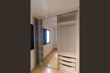 Apartamento para alugar com 82m², 3 quartos e 2 vagasSuíte - Armário