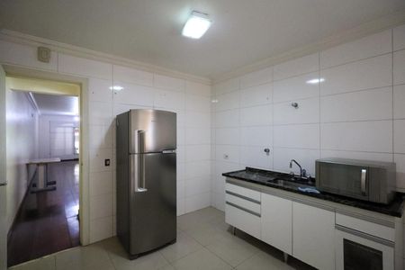 Casa para alugar com 120m², 3 quartos e 2 vagas Casa para alugar com 120m², 3 quartos e 2 vagasCozinha