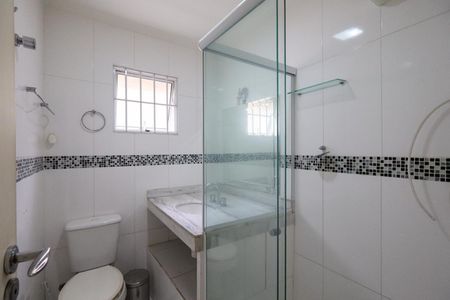 Casa para alugar com 120m², 3 quartos e 2 vagas Casa para alugar com 120m², 3 quartos e 2 vagasBanheiro Social